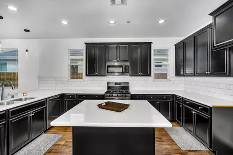 Kitchen - 2421 Freestone Dr, Merced, CA 95340 photo 2 of 4
