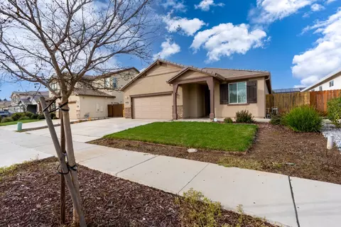 Exterior - 2421 Freestone Dr, Merced, CA 95340 photo 5 of 8