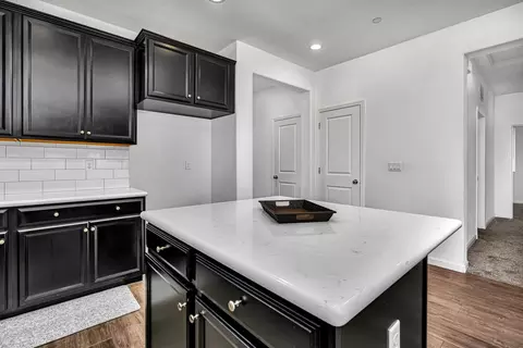 Entry Way - 2421 Freestone Dr, Merced, CA 95340 photo 2 of 3