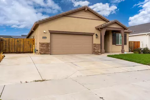 Exterior - 2421 Freestone Dr, Merced, CA 95340 photo 4 of 8