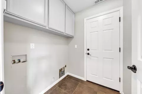 401 Ruby Ct, Roseville, CA 95678 photo 34