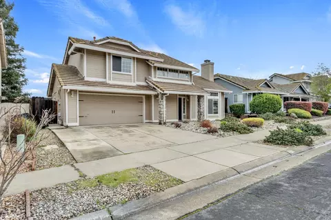 401 Ruby Ct, Roseville, CA 95678 photo 2