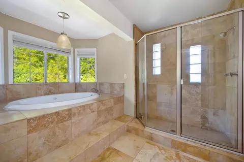 Bath - 3966 Rawhide Rd, Rocklin, CA 95677 photo 5 of 7