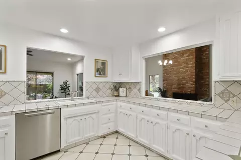 Kitchen - 44240 Clubhouse Dr, El Macero, CA 95618 photo 3 of 5