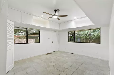 Living - 44240 Clubhouse Dr, El Macero, CA 95618 photo 7 of 7