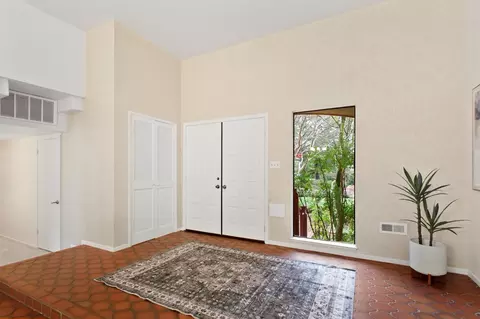 Entry Way - 44240 Clubhouse Dr, El Macero, CA 95618 photo 1 of 2