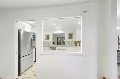 Kitchen - 44240 Clubhouse Dr, El Macero, CA 95618 photo 1 of 5