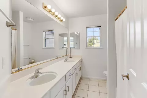 Bath - 1120 Colina Ct, Davis, CA 95618 photo 3 of 3