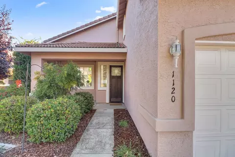 Exterior - 1120 Colina Ct, Davis, CA 95618 photo 2 of 3