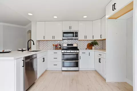 Kitchen - 3110 Strand Rd, Rocklin, CA 95765 photo 3 of 10