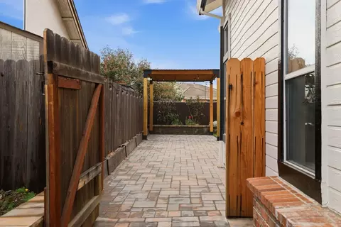 Exterior - 3110 Strand Rd, Rocklin, CA 95765 photo 6 of 7