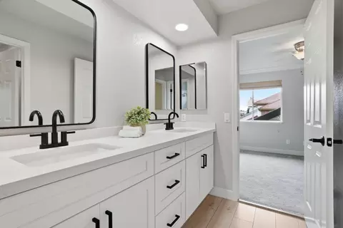 Bath - 3110 Strand Rd, Rocklin, CA 95765 photo 10 of 10