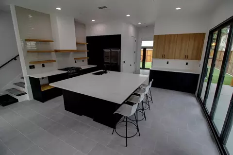 Kitchen - 1526 3rd St, Escalon, CA 95320 photo 5 of 8