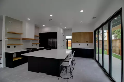 Kitchen - 1526 3rd St, Escalon, CA 95320 photo 1 of 8