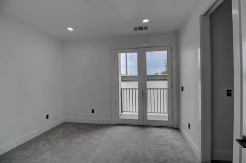 Bedroom - 1526 3rd St, Escalon, CA 95320 photo 6 of 11