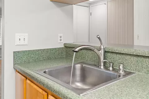 Kitchen - 4007 Oak Villa Cir, Carmichael, CA 95608 photo 2 of 6