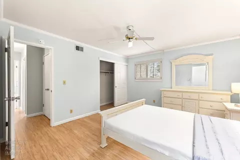 Bedroom - 4007 Oak Villa Cir, Carmichael, CA 95608 photo 2 of 7