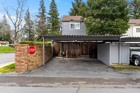 Exterior - 4007 Oak Villa Cir, Carmichael, CA 95608 photo 11 of 24