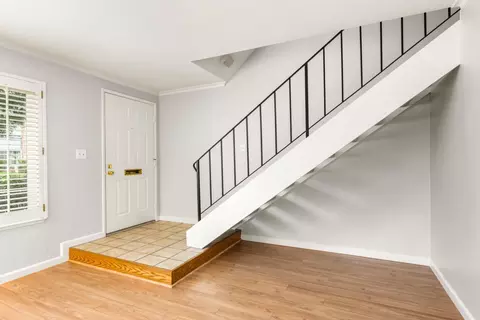 Entry Way - 4007 Oak Villa Cir, Carmichael, CA 95608 photo 3 of 5