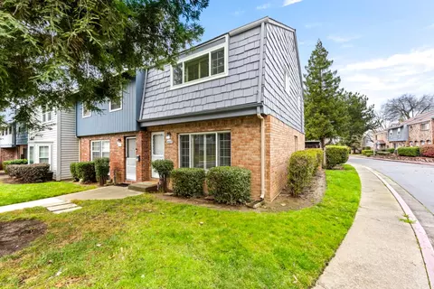 Exterior - 4007 Oak Villa Cir, Carmichael, CA 95608 photo 14 of 24