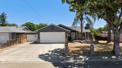 205 Weber Ave, Patterson, CA 95363