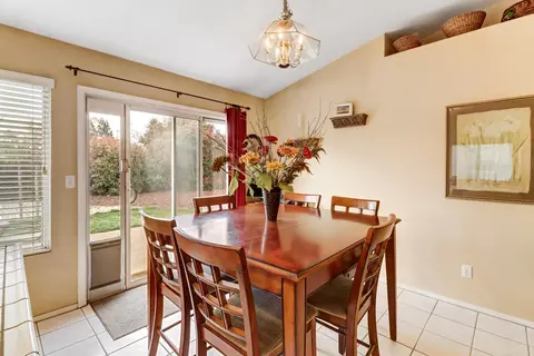 Dining - 4714 Durham Ct, Rocklin, CA 95765 photo 3 of 3