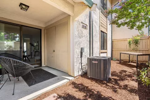 Exterior - 2128 Bueno Dr #18, Davis, CA 95616 photo 5 of 5