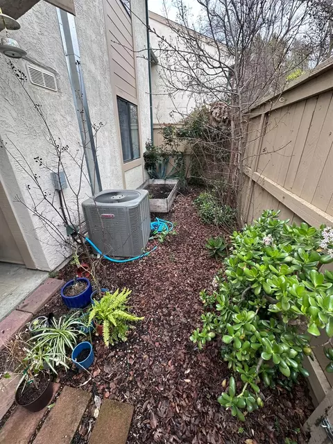 Exterior - 2128 Bueno Dr #18, Davis, CA 95616 photo 2 of 5