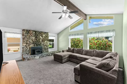 3395 Meadow Way, Rocklin, CA 95677