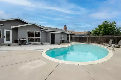 Exterior - 181 Laguna Dr, Tracy, CA 95376 photo 3 of 3