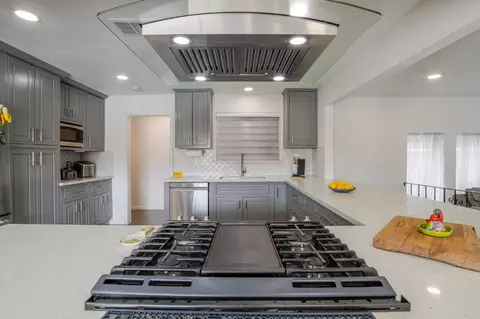 Kitchen - 181 Laguna Dr, Tracy, CA 95376 photo 3 of 6
