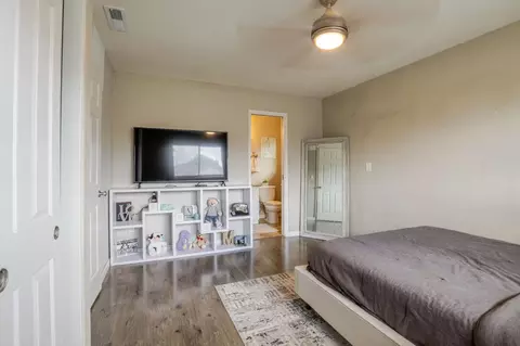 Bedroom - 181 Laguna Dr, Tracy, CA 95376 photo 5 of 5