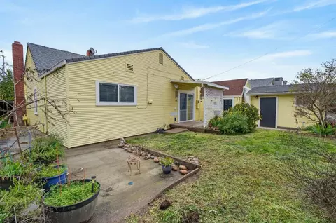 Exterior - 416 Concord St, Lodi, CA 95240 photo 5 of 7