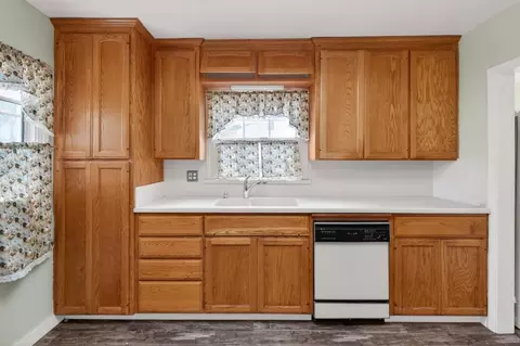 Kitchen - 416 Concord St, Lodi, CA 95240 photo 3 of 3