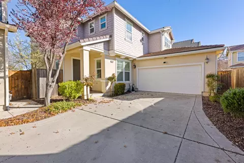 Exterior - 9333 Vintner Cir, Patterson, CA 95363 photo 2 of 6