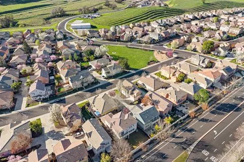 View/Area - 9333 Vintner Cir, Patterson, CA 95363 photo 3 of 4
