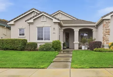 1681 Red Sky Way, Ripon, CA 95366 photo 1