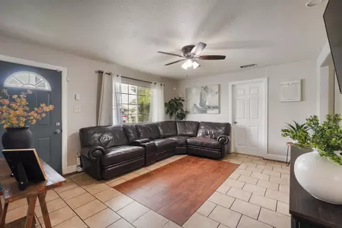 Living - 1518 Plumas Ave, Modesto, CA 95358 photo 1 of 1
