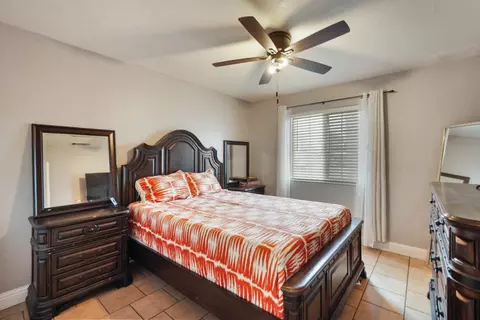 Bedroom - 1518 Plumas Ave, Modesto, CA 95358 photo 4 of 4