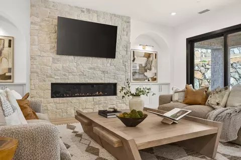 Living - 3225 Rustic Woods Ct, Loomis, CA 95650 photo 3 of 7