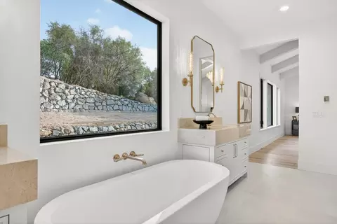 Bath - 3225 Rustic Woods Ct, Loomis, CA 95650 photo 17 of 17