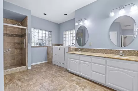 Bath - 10963 Metteer, Live Oak, CA 95953 photo 1 of 9