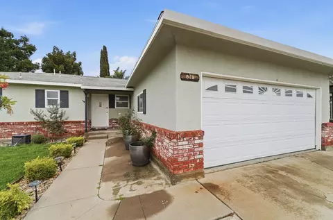 Exterior - 819 Brandywine St, Manteca, CA 95336 photo 4 of 15