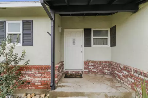 Exterior - 819 Brandywine St, Manteca, CA 95336 photo 5 of 15