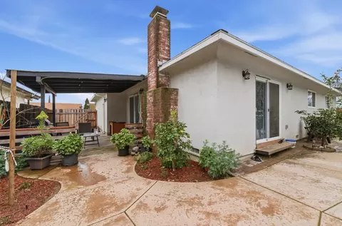 Exterior - 819 Brandywine St, Manteca, CA 95336 photo 13 of 15