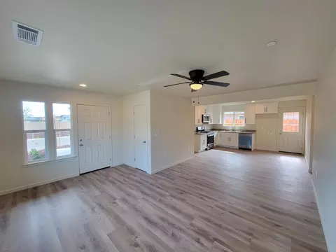 Living - 471 E Alameda St, Manteca, CA 95336 photo 2 of 3