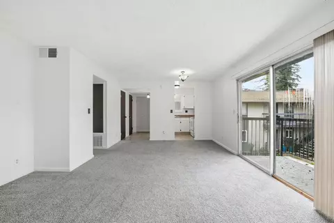 2950 Marconi Ave #206, Sacramento, CA 95821