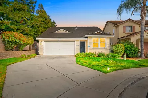 10071 Tuzza Ct, Elk Grove, CA 95757