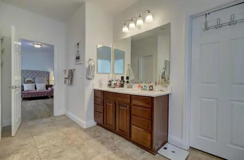 Entry Way - 523 Danbury Pl, Lathrop, CA 95330 photo 6 of 6