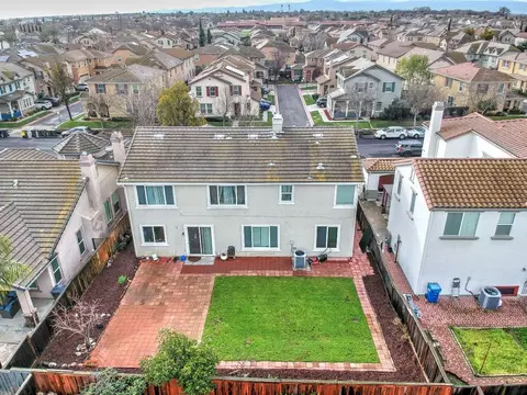 View/Area - 523 Danbury Pl, Lathrop, CA 95330 photo 4 of 5